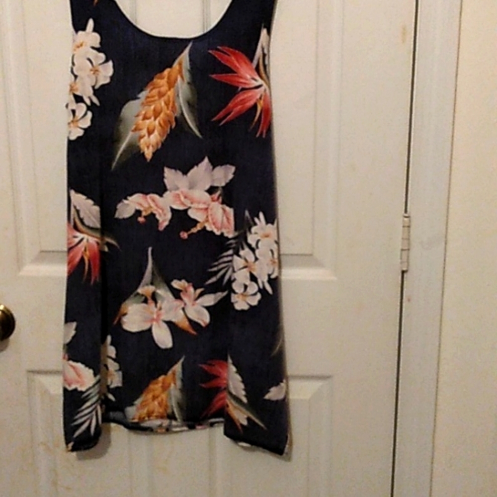 - Tampa Bay Artwear womens  dress  sz M